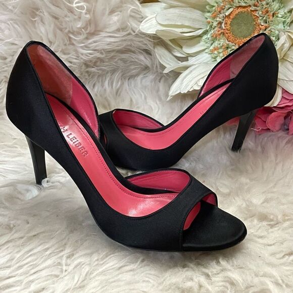 Judith Leiber black satin peep toe D’Orsay heels shoes 7B - Picture 1 of 7